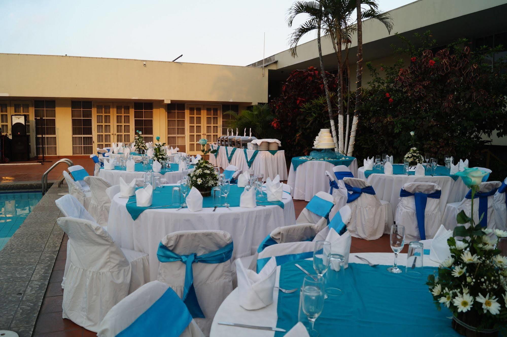 Siesta Hotel And Casino Antiguo Cuscatlán Esterno foto