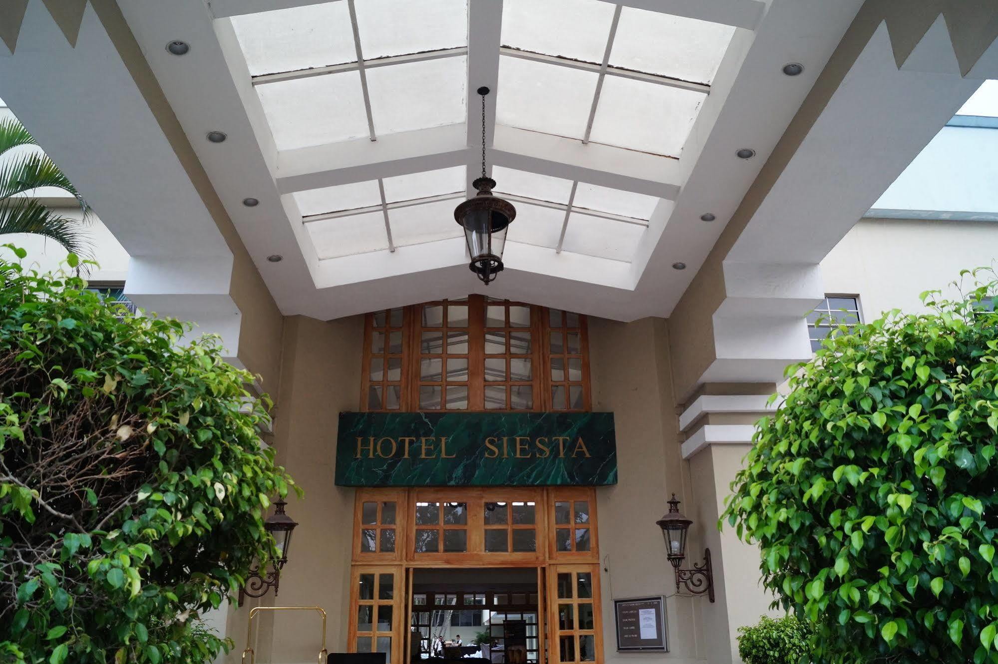 Siesta Hotel And Casino Antiguo Cuscatlán Esterno foto